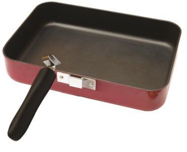Boaties Baking Pan showing the removable handle