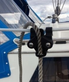 Fender Adjuster - Fits Lifeline OR Lifeline/straddling a 7/8 to 1-inch Stanchion (Lifeline ONLY in this image)