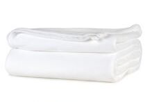Quahog Bay Universal Fleece V-Berth White Fleece Blanket